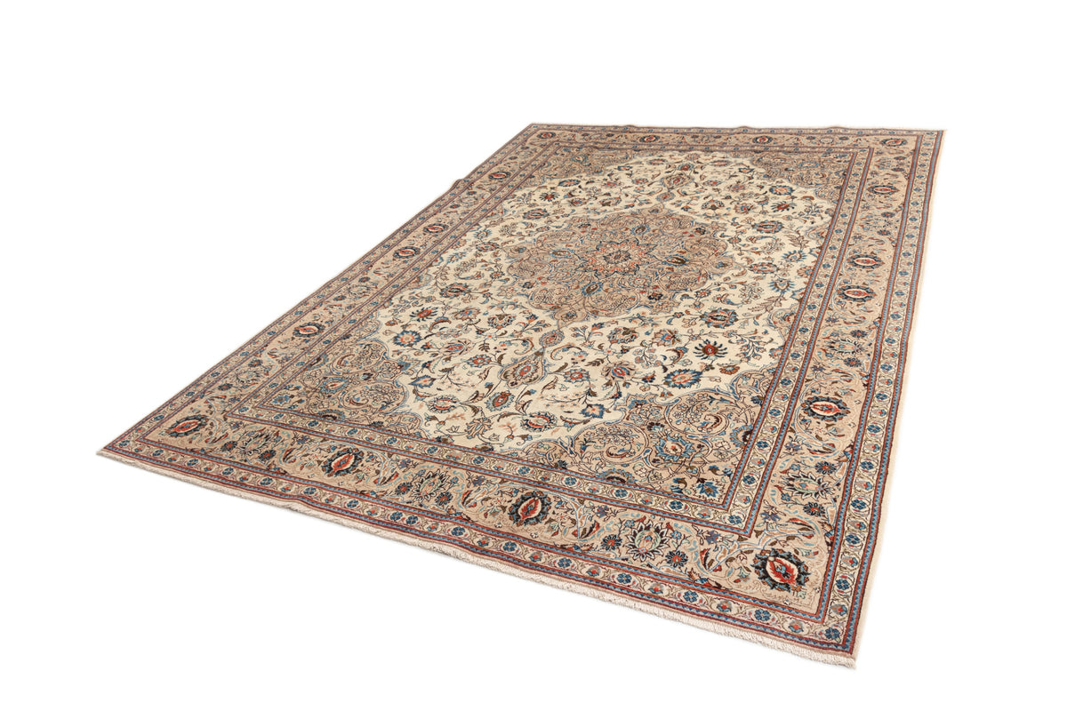 327 x 238 Kashan