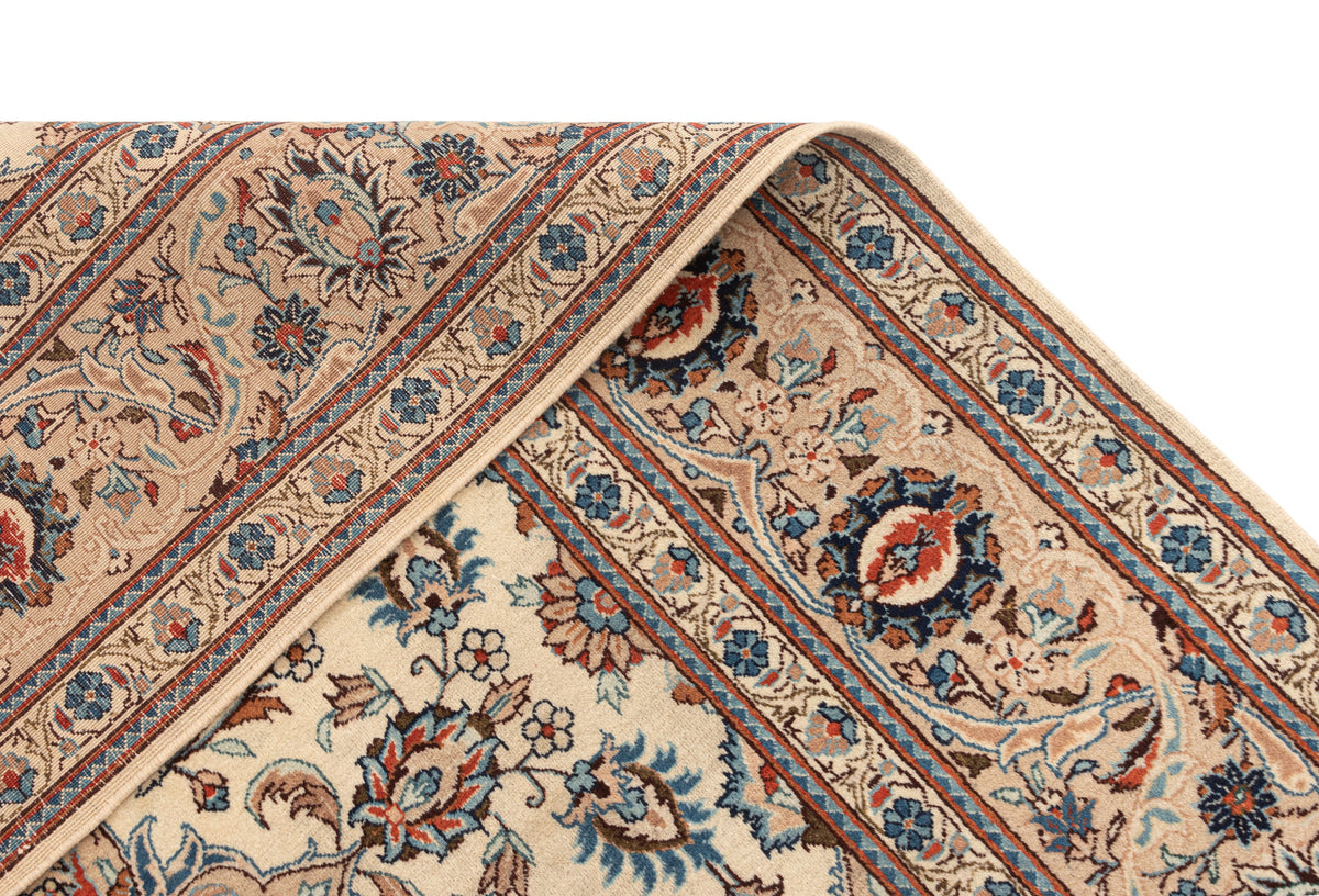 327 x 238 Kashan