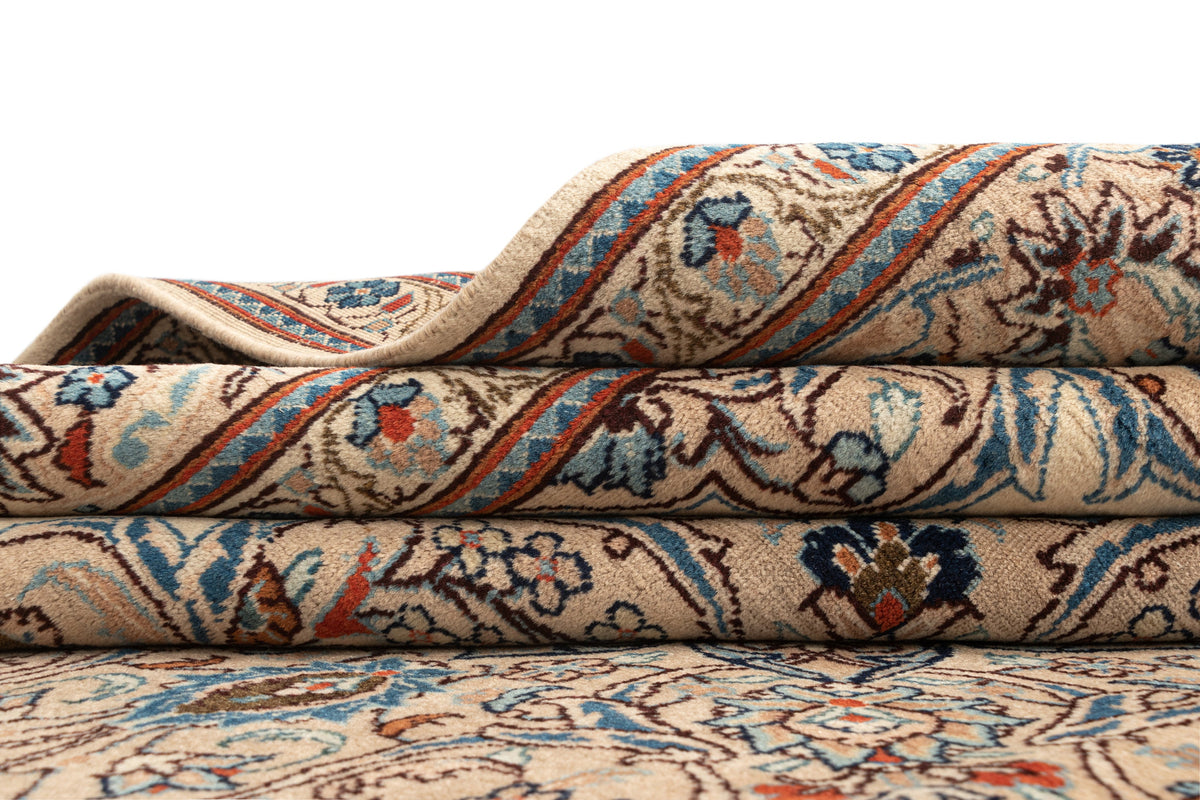 327 x 238 Kashan