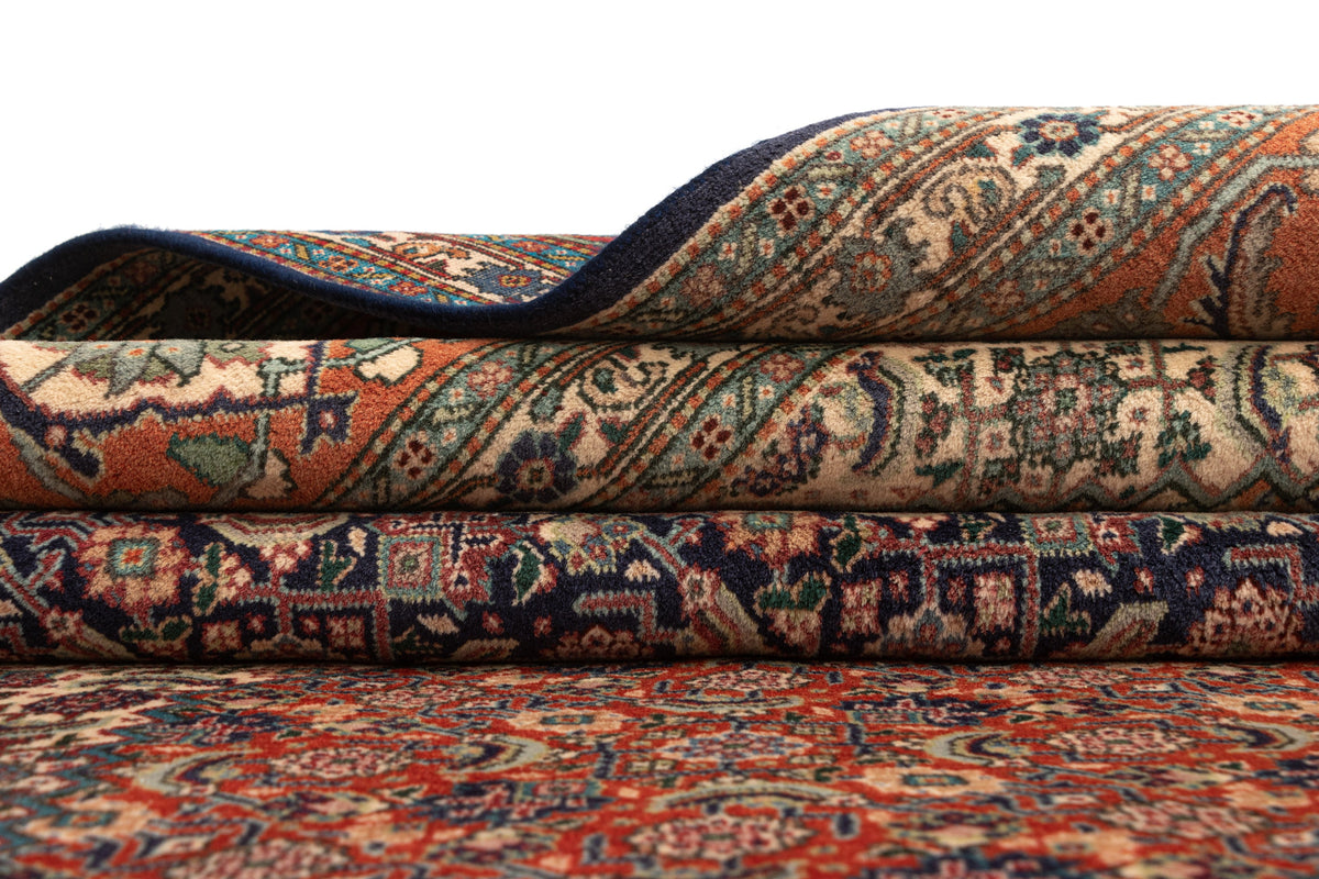 349 x 256 Tabriz