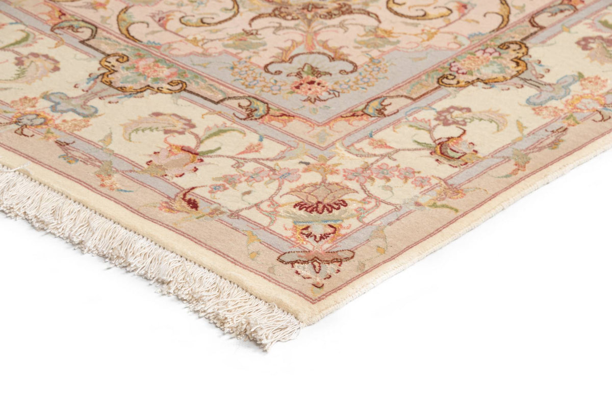 202x150 Tabriz con seta