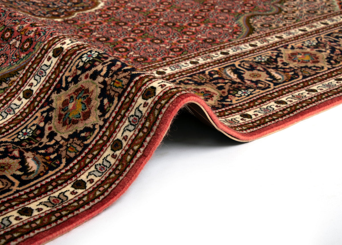 203x150 Tabriz Mahi