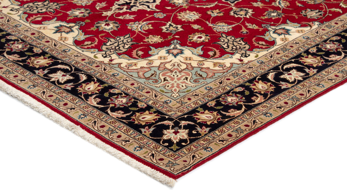 209 x 152 Täbriz mit Seide