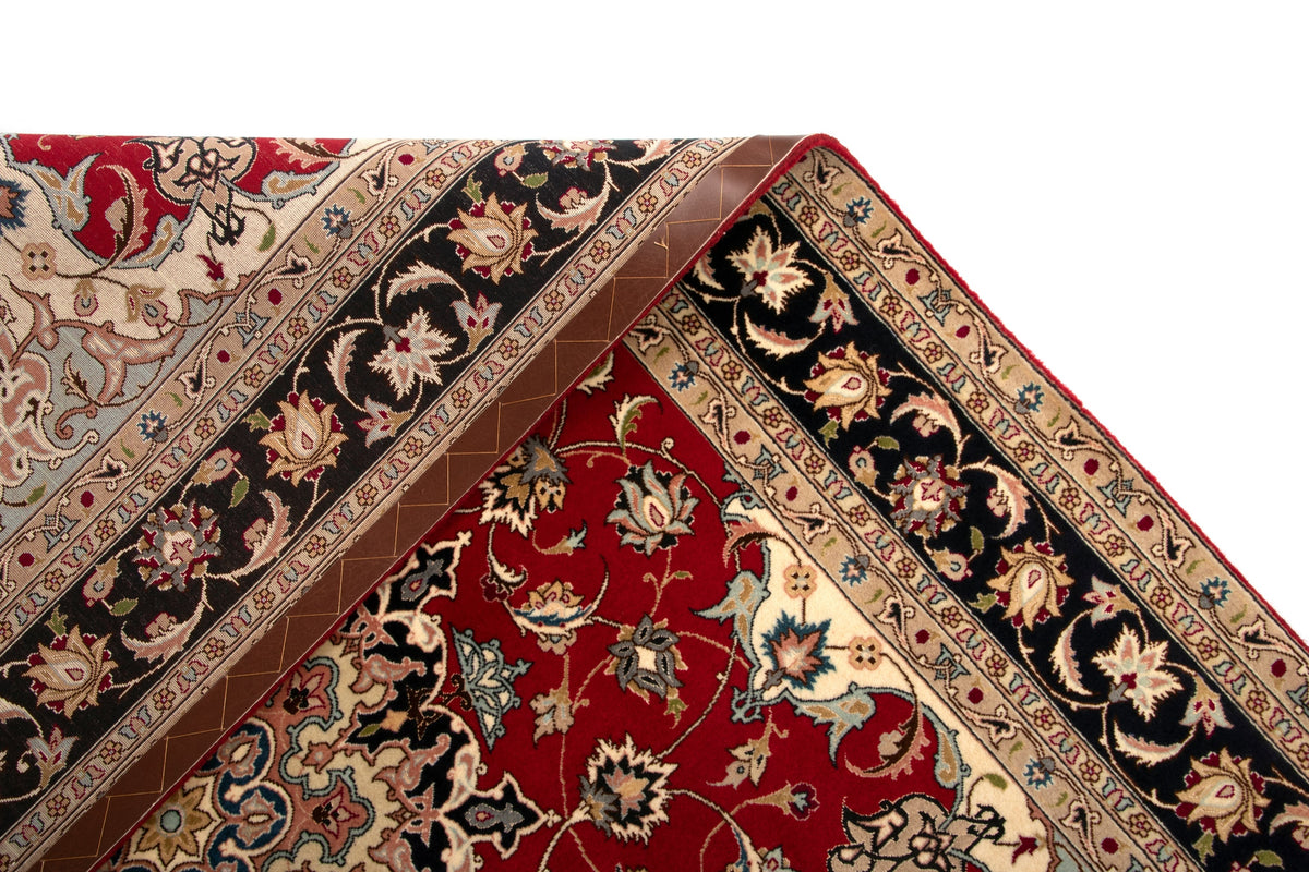 209 x 152 Täbriz mit Seide