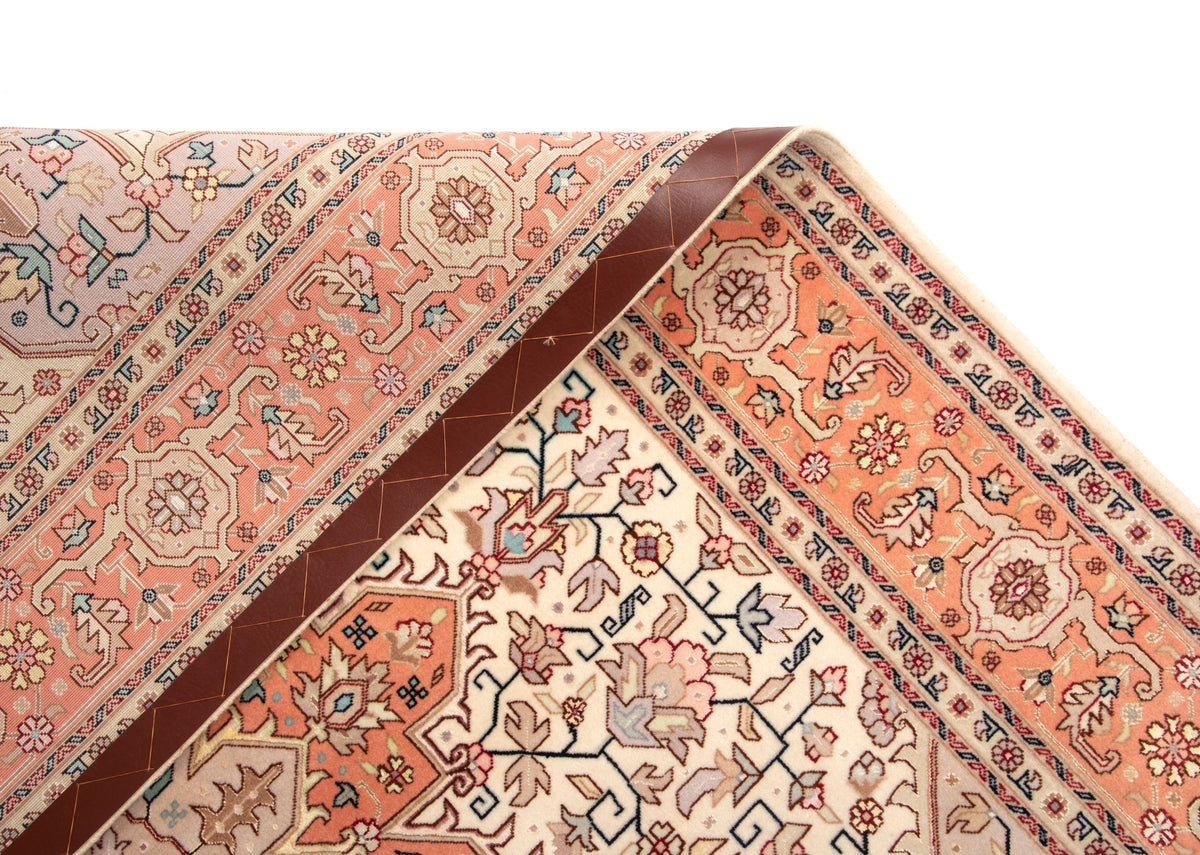 209 x 152 Täbriz mit Seide