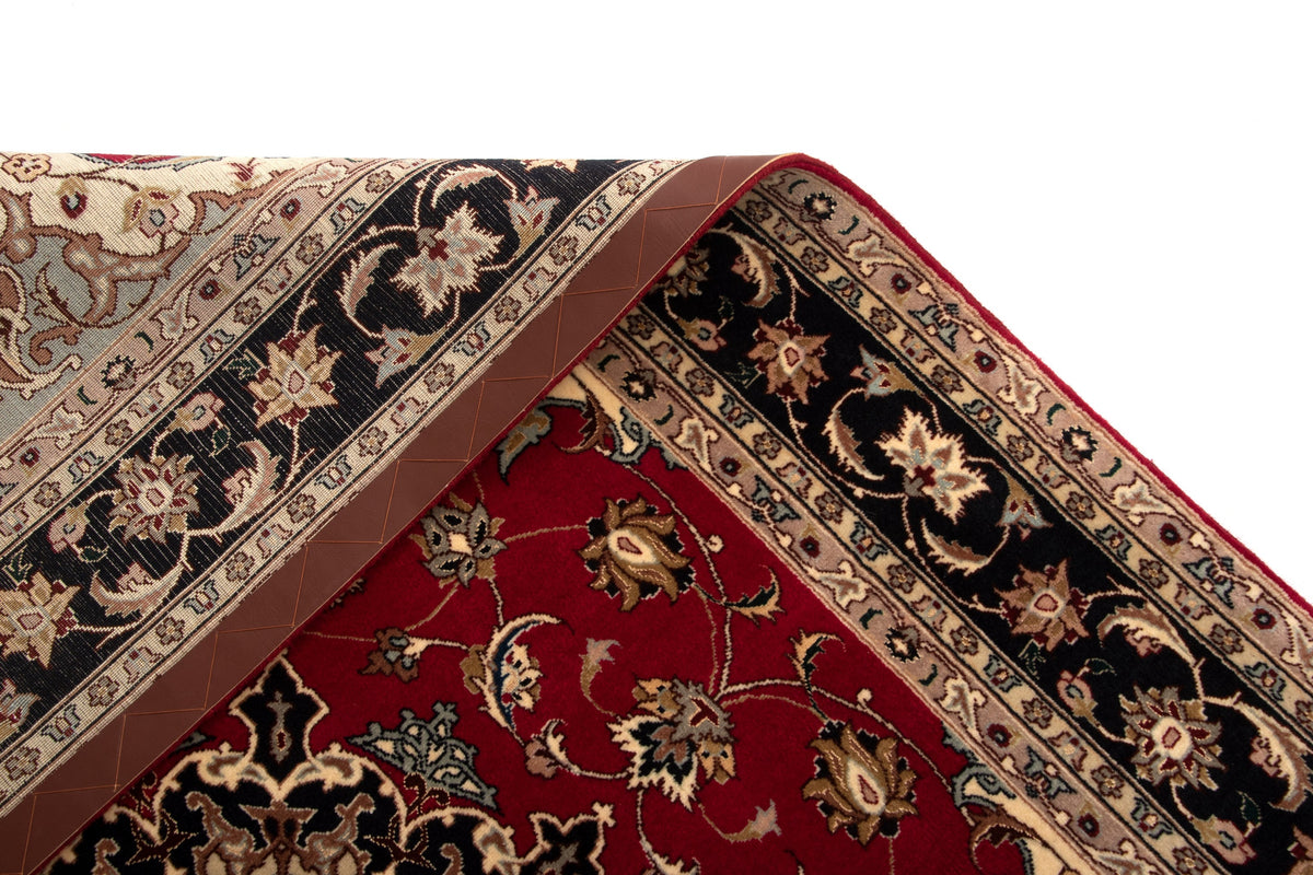 221x145 Tabriz con seta