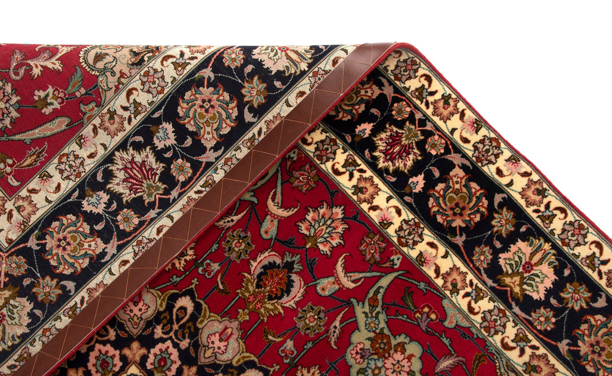 208 x 153 Täbriz mit Seide