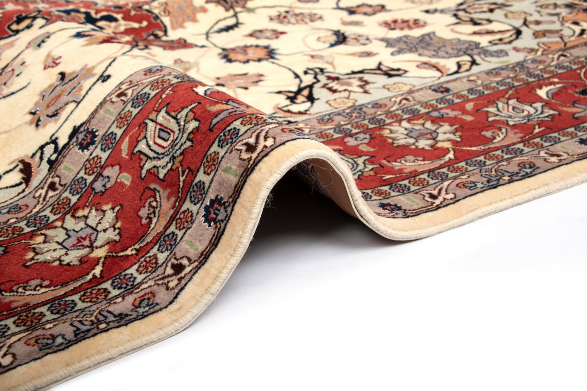 209x156 Tabriz con seta