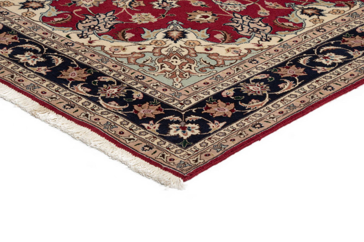 157x100 Tabriz con seta