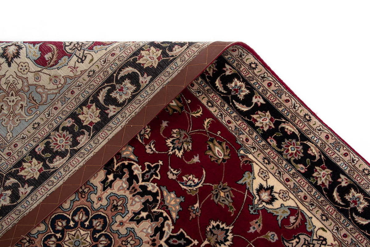 203 x 146 Täbriz mit Seide