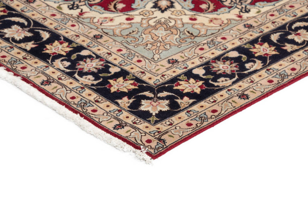 154x101 Tabriz avec soie