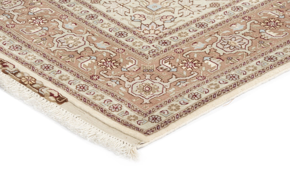 215 x 147 Täbriz mit Seide