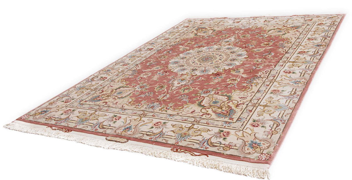 207x155 Tabriz su e con seta