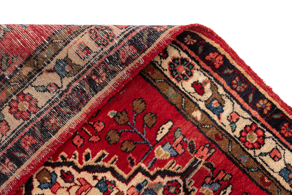 330 x 106 Hamadan