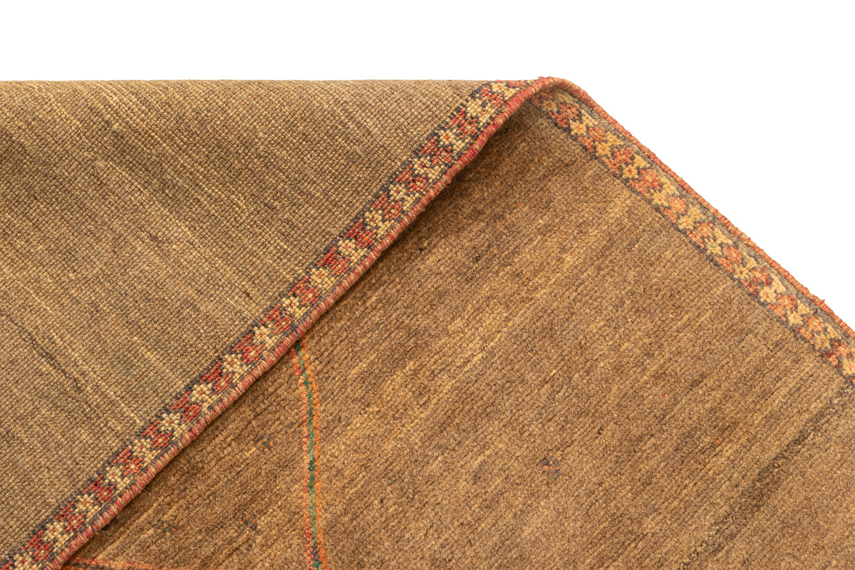 188 x 105 Gabbeh alt