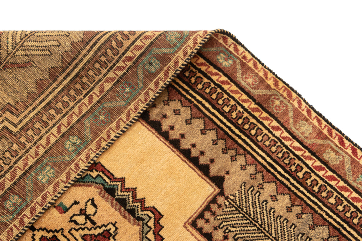 246 x 143 Gabbeh alt