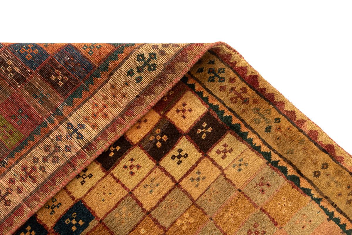 222 x 130 Gabbeh alt