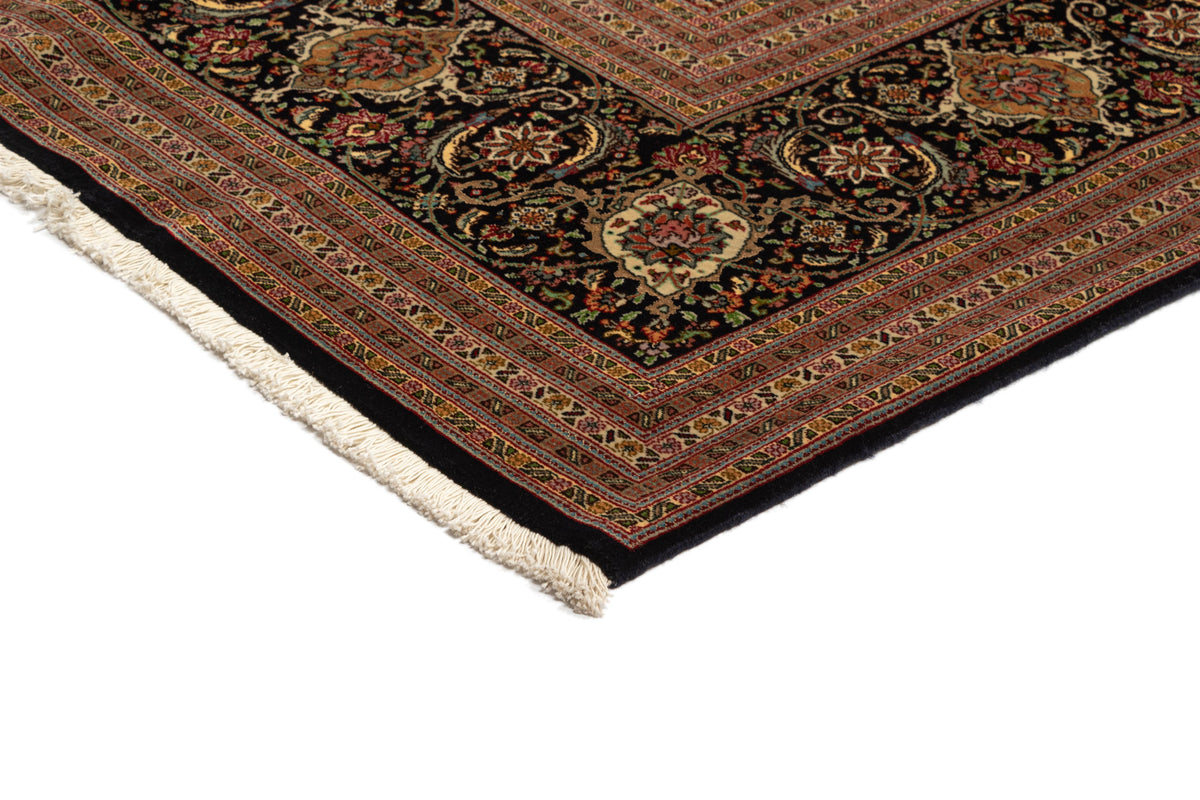 400 x 305 Täbriz Mahi
