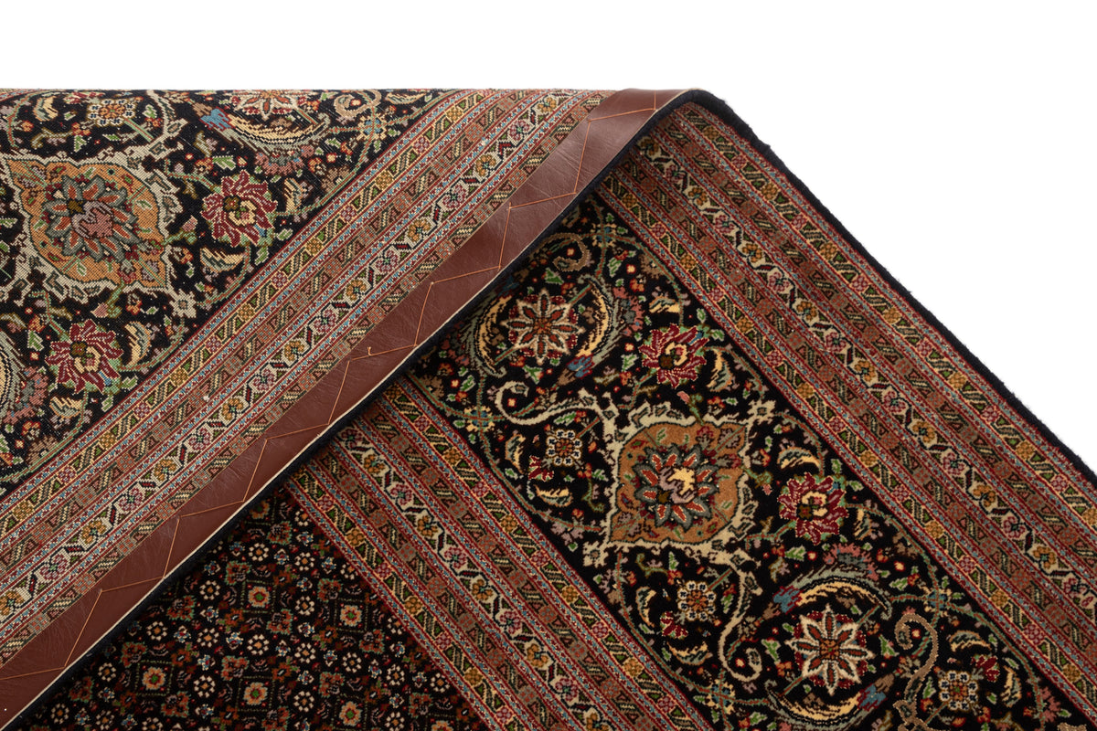 400 x 305 Täbriz Mahi
