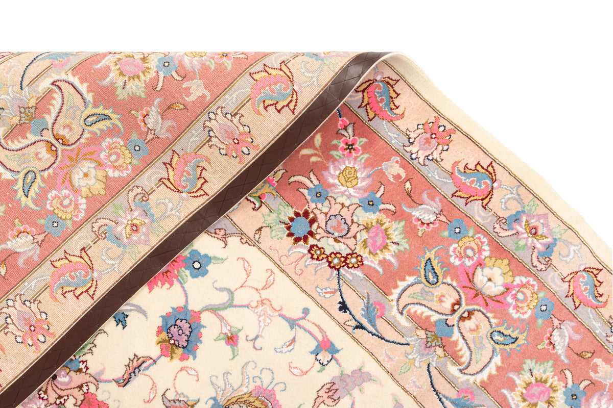 395 x 295 Tabriz