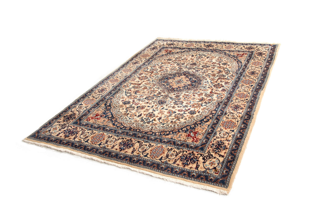 295 x 200 Nain 9 La