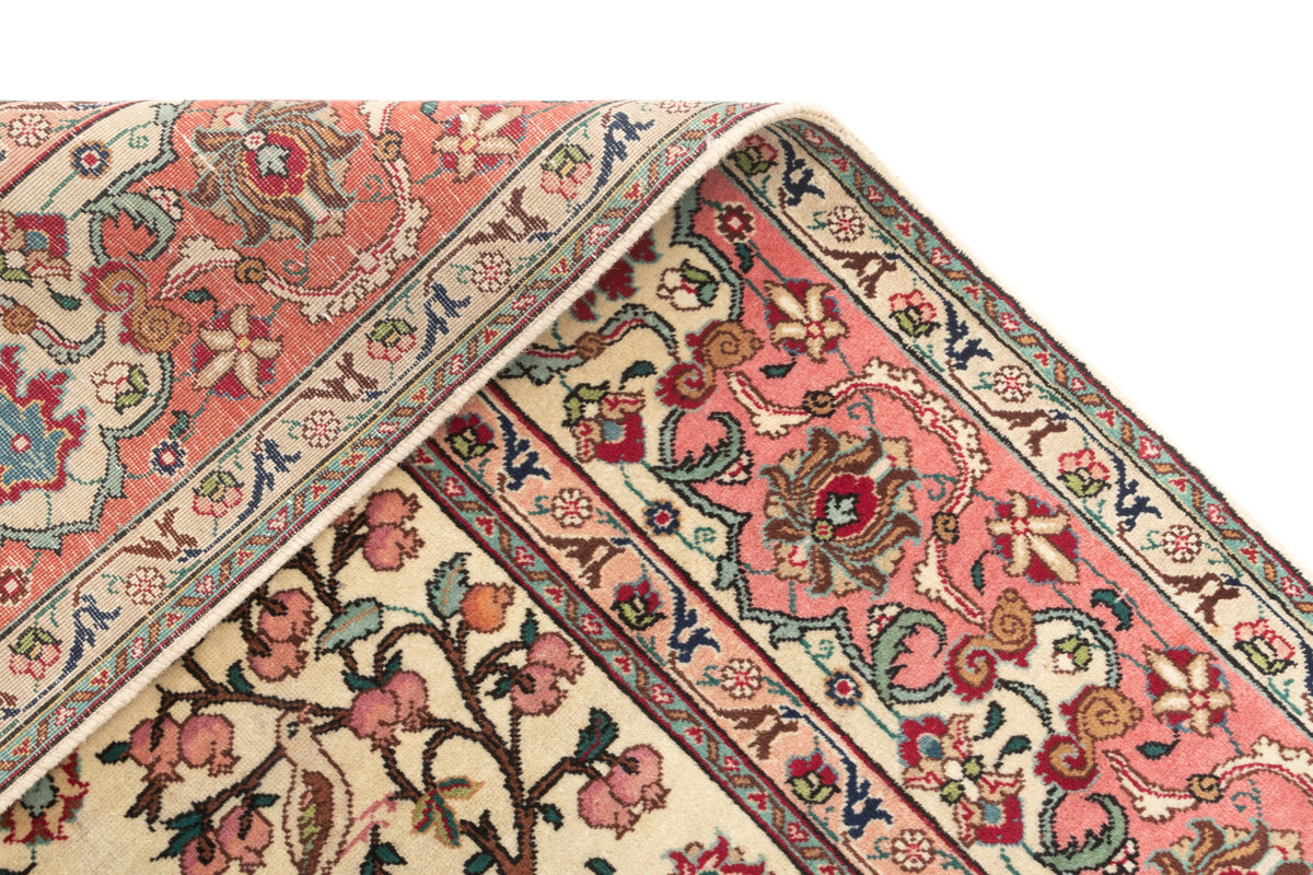 329 x 244 Tabriz