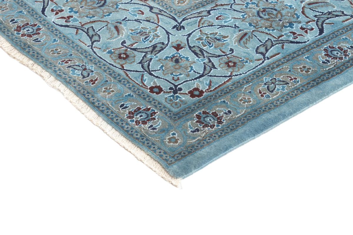 390 x 288 Nain Vintage