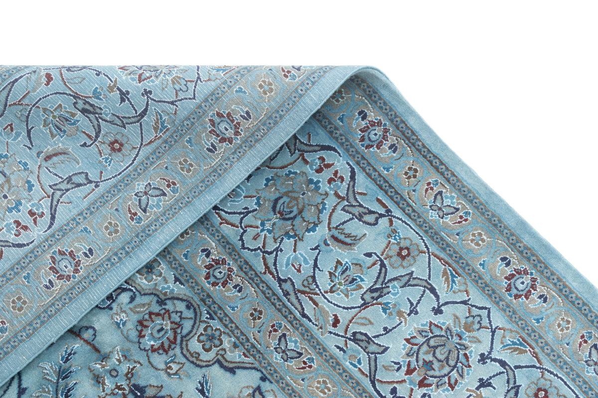 390 x 288 Nain Vintage