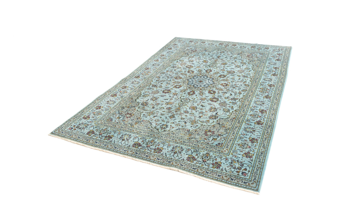 295 x 188 Keshan Vintage