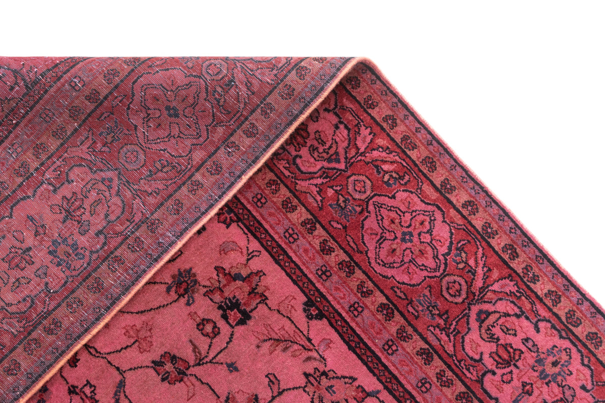 317 x 208 Sarouk vintage