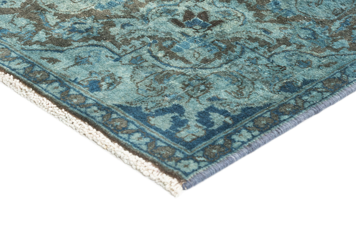 261 x 201 Vintage Royal