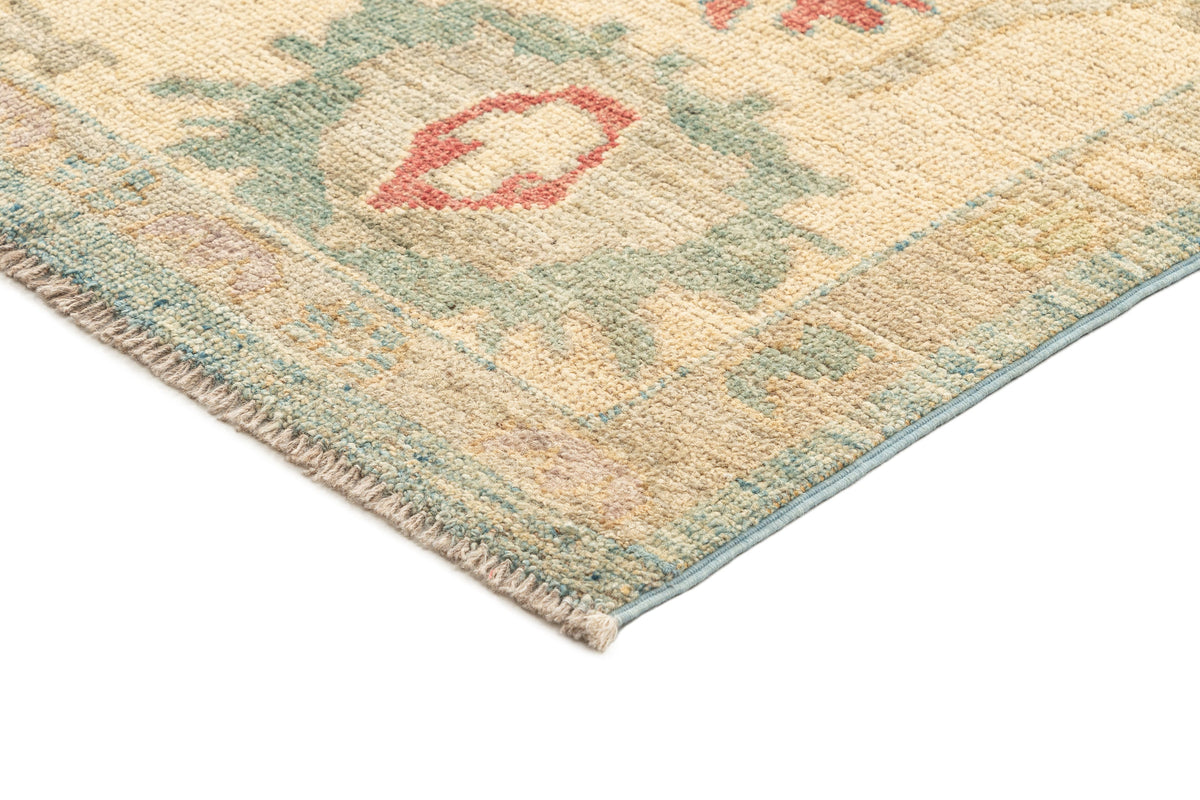 300 x 253 Ushak