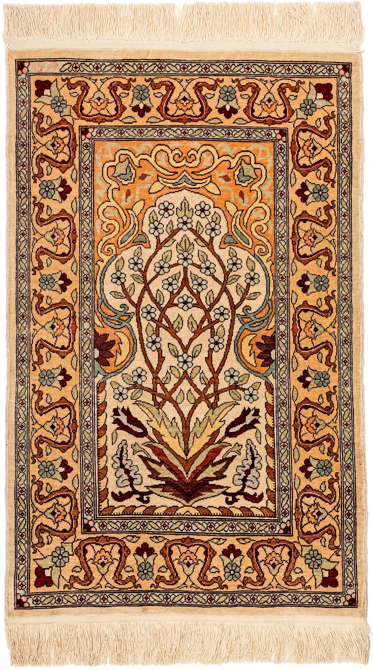 Hereke silk