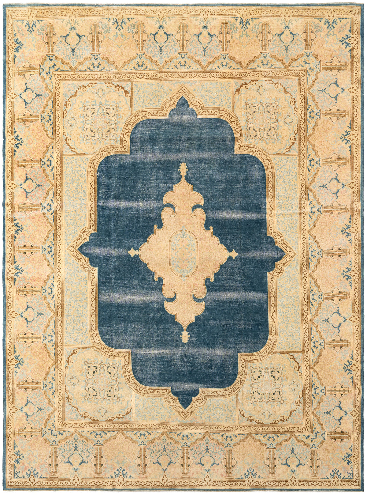 357 x 266 Vintage Royal
