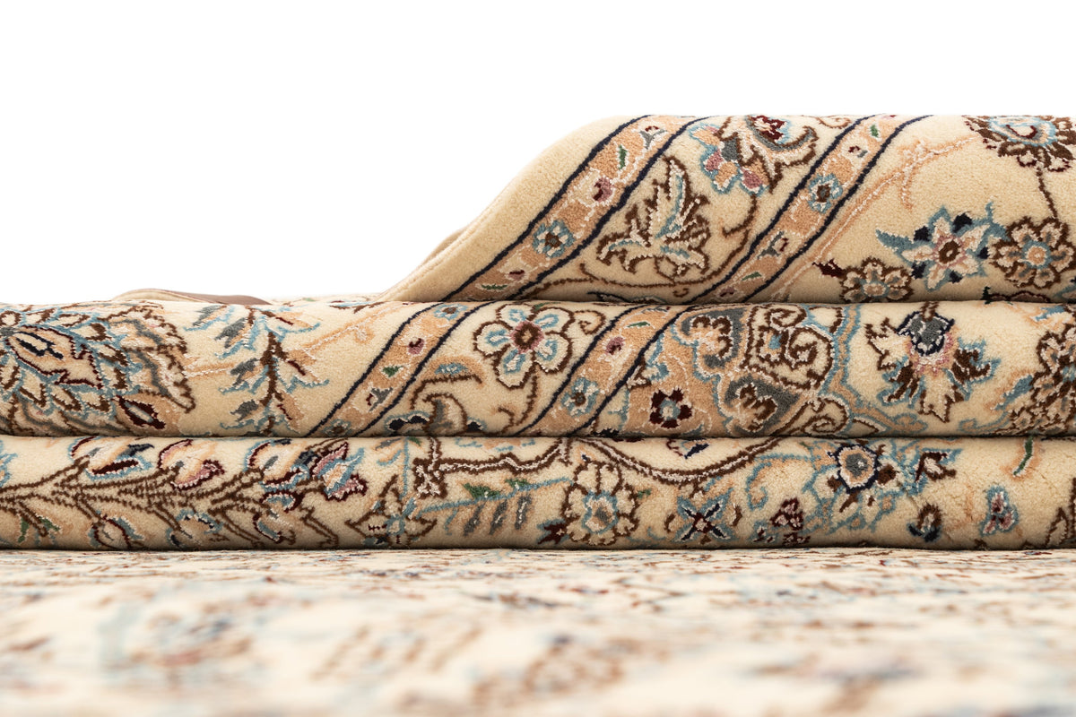 300 x 197 Nain 6 La
