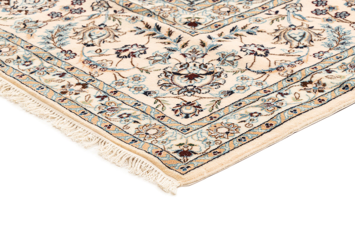 300 x 251 Nain 6 La