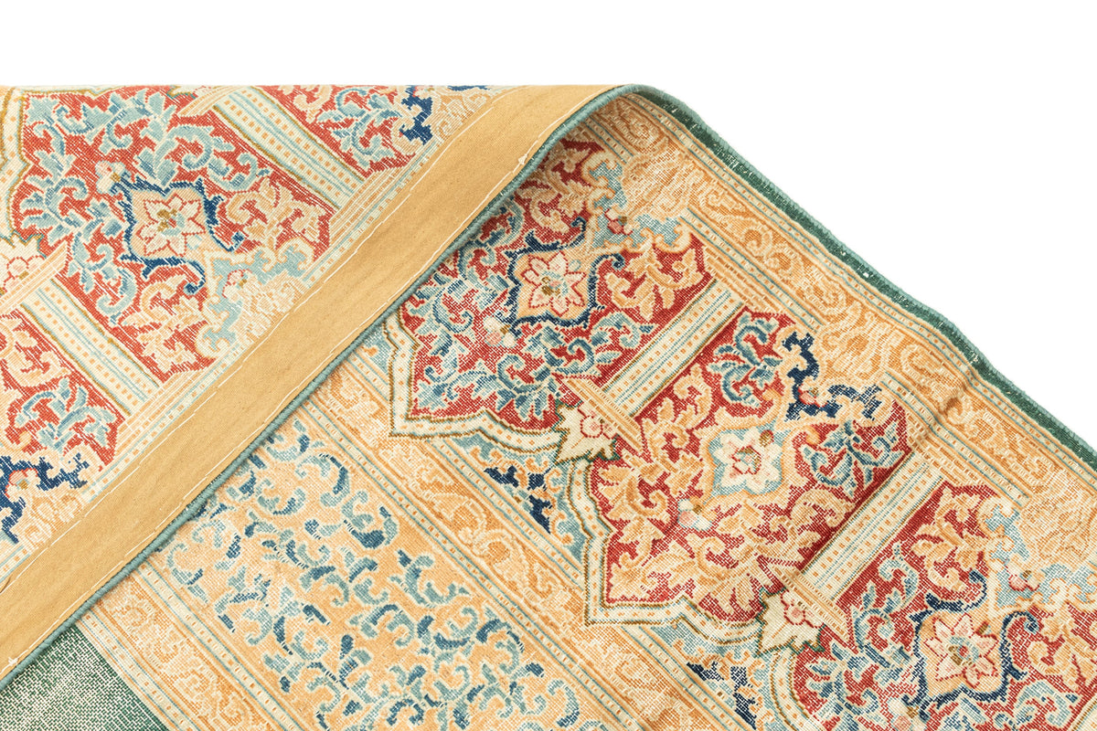 390 x 292 Vintage Royal