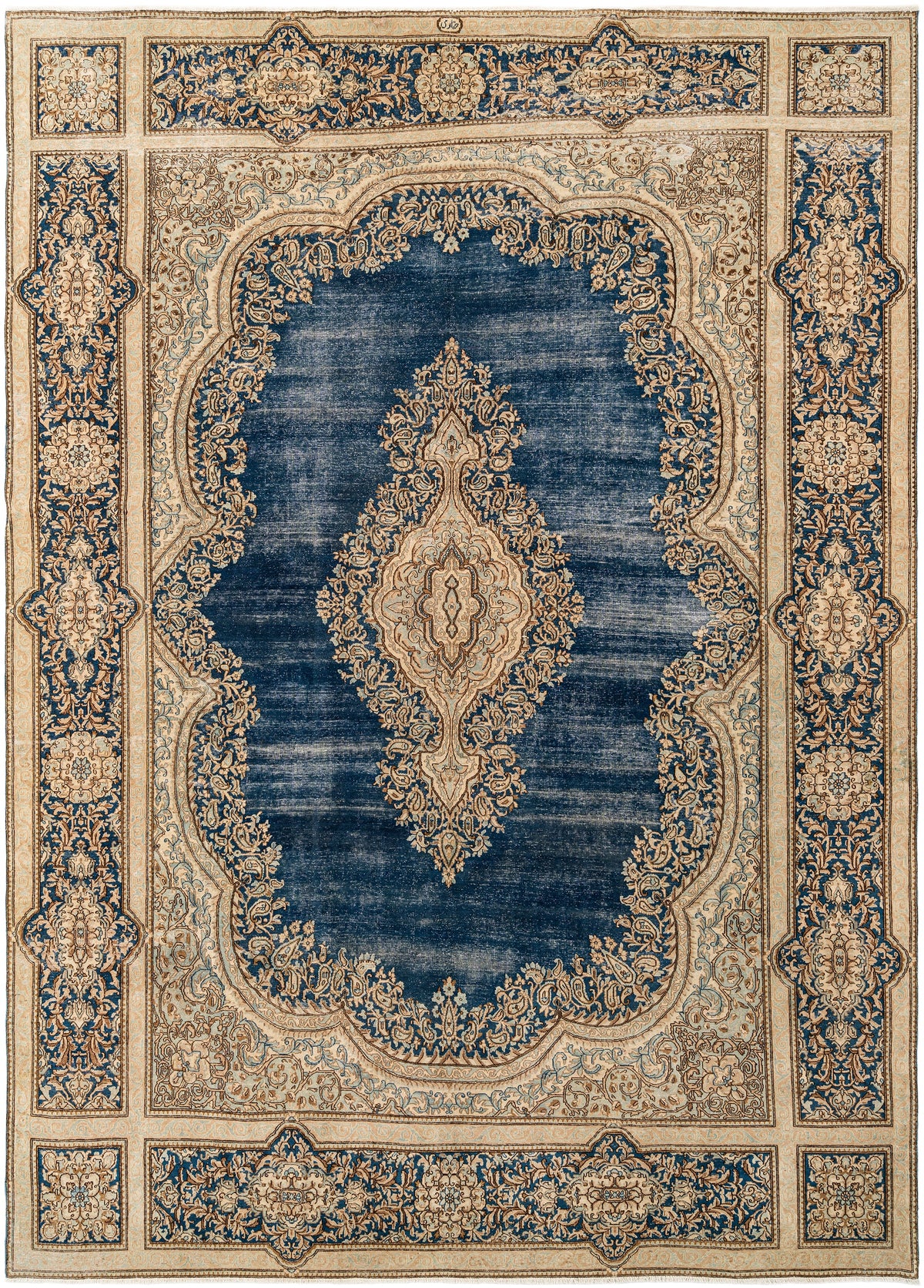 398 x 287 Vintage Royal
