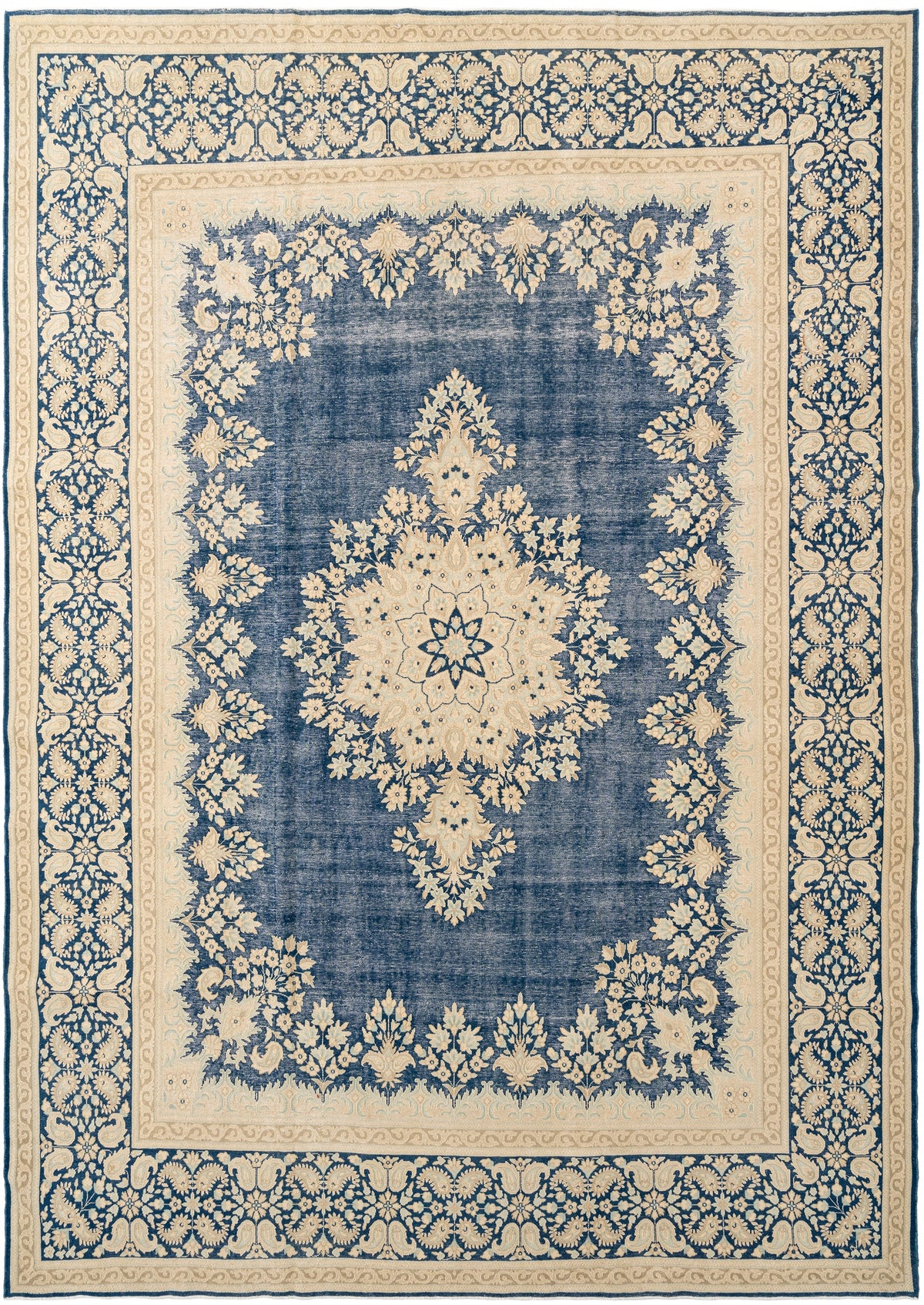 415 x 300 Vintage Royal