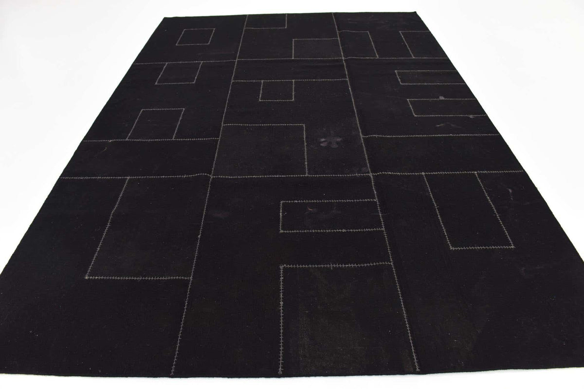 221 x 305 Patchwork