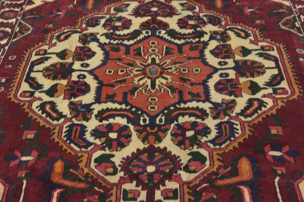 198 x 287 Bakhtiar
