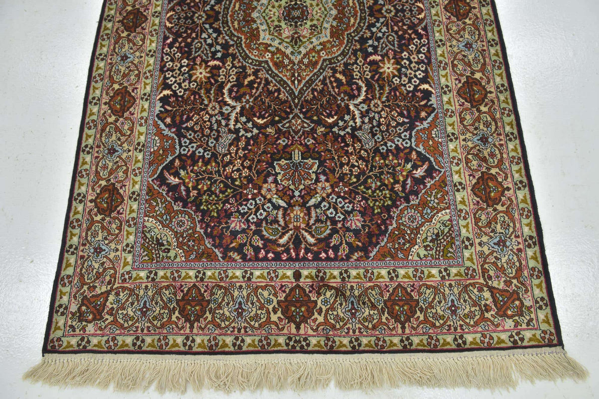 122 x 201 Kashmir