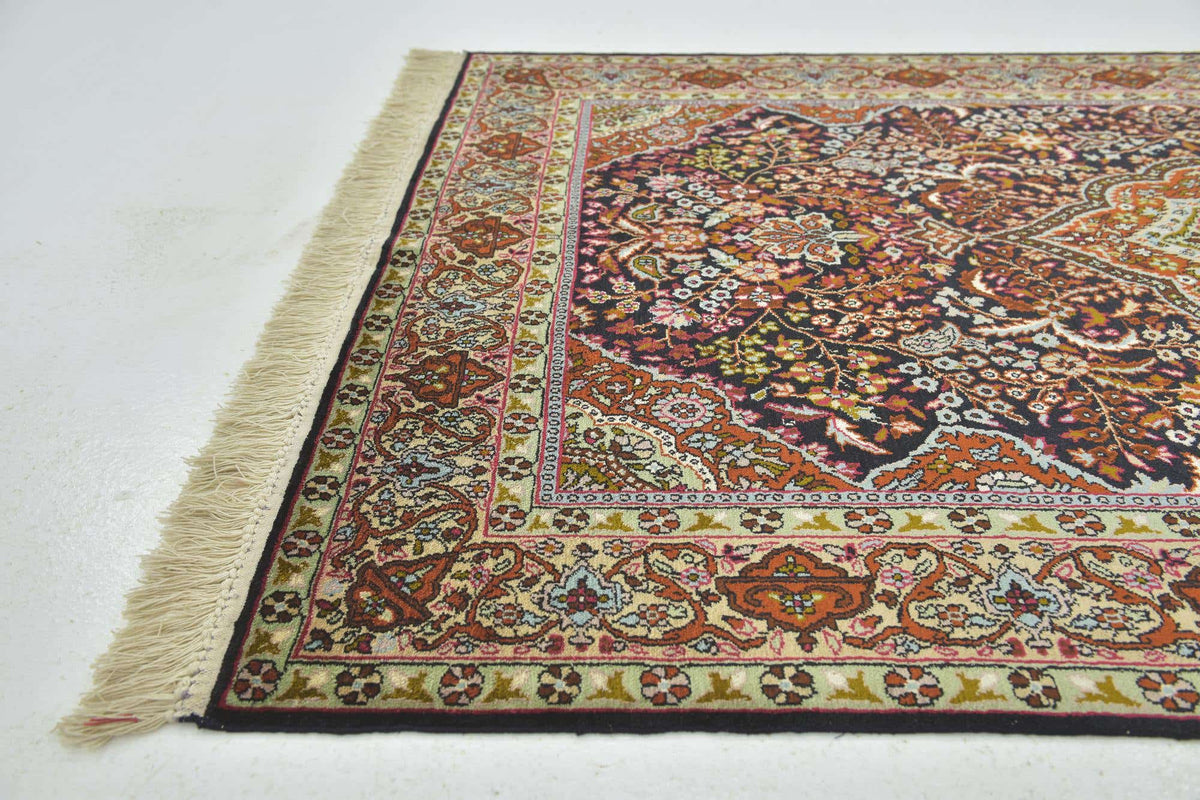 122 x 201 Kashmir