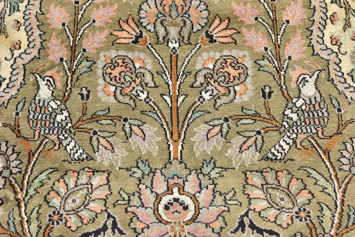122 x 196 Kashmir