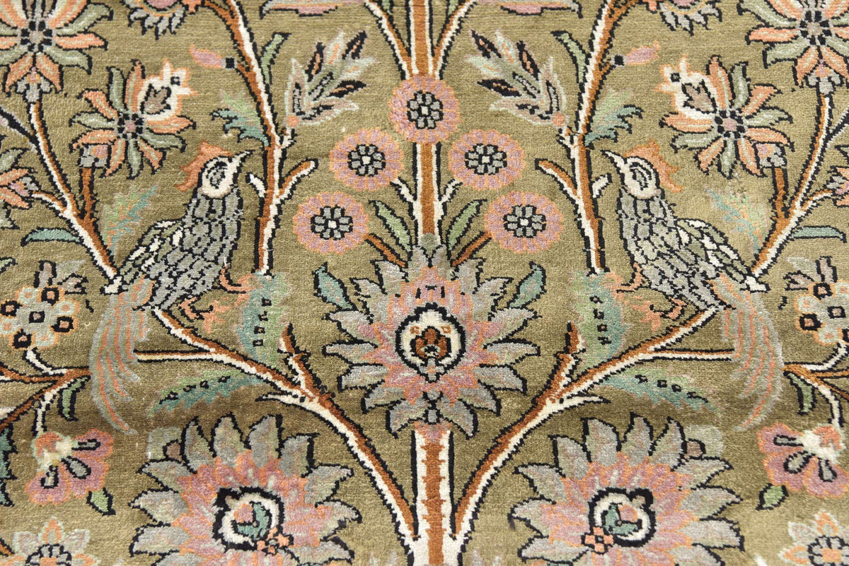 122 x 196 Kashmir