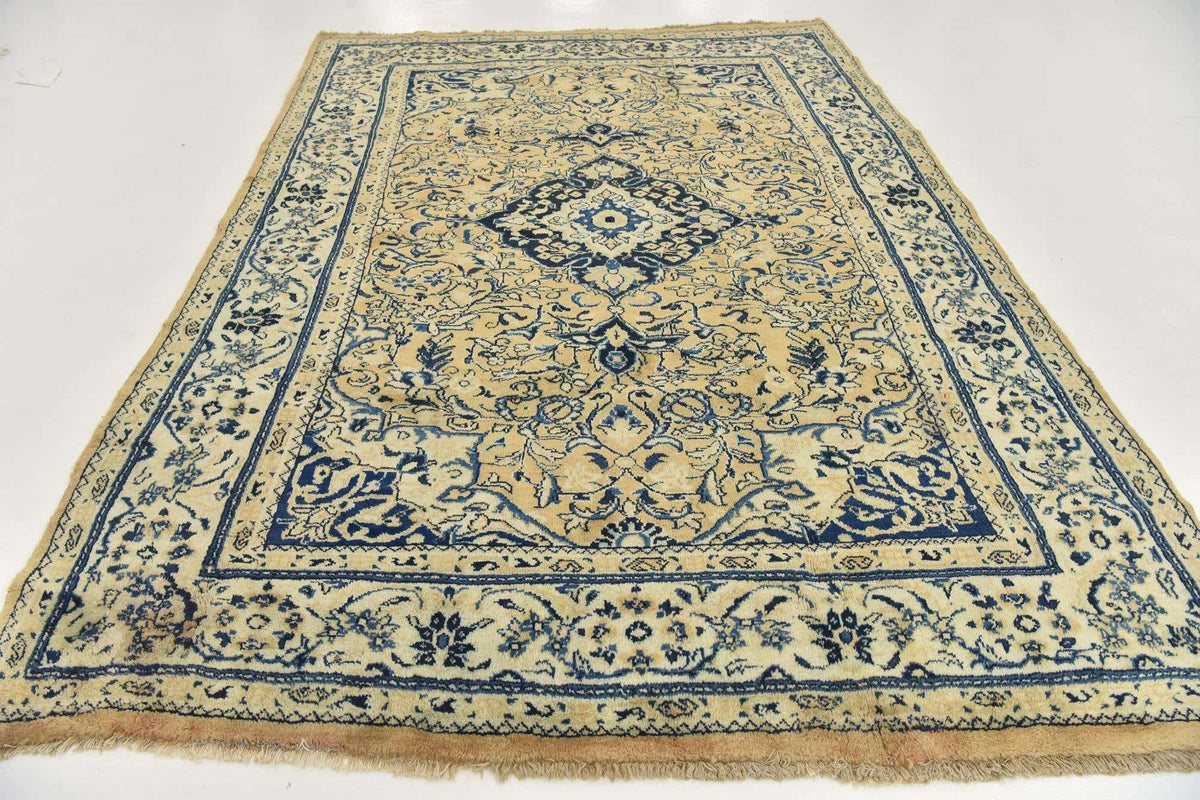 206 x 290 Farahan