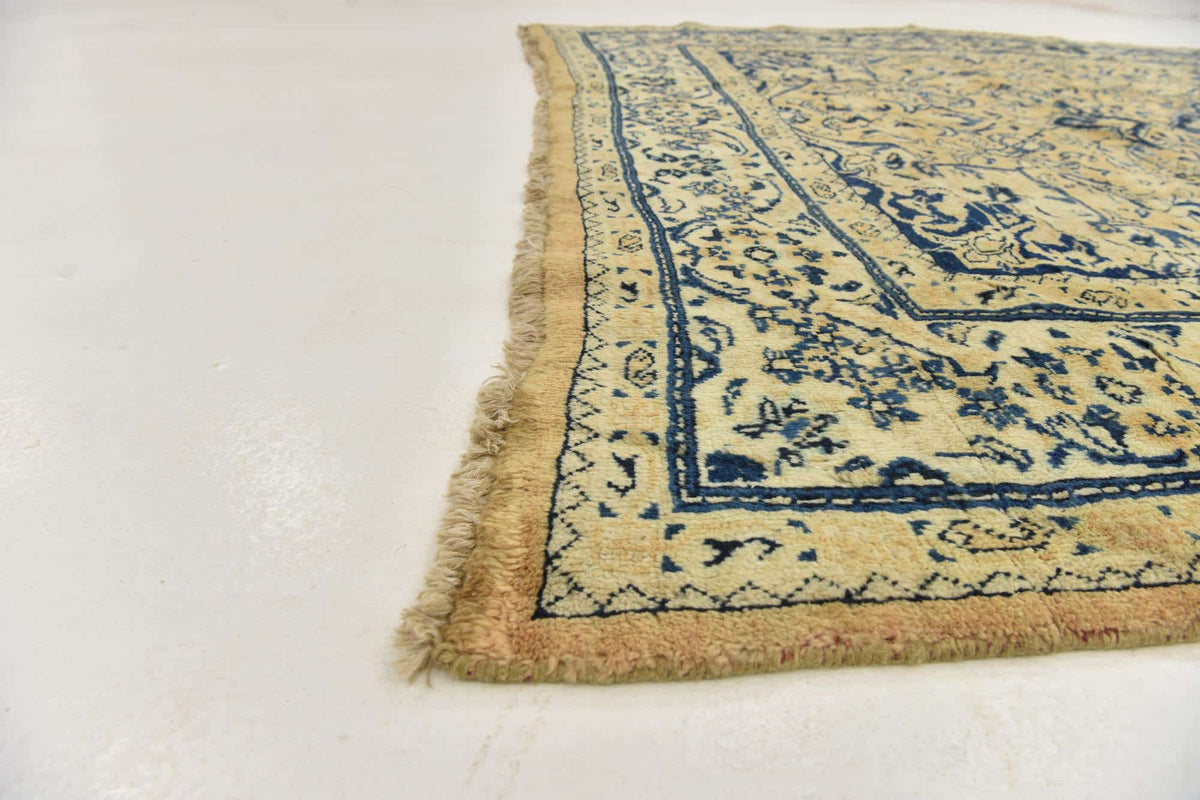 206 x 290 Farahan