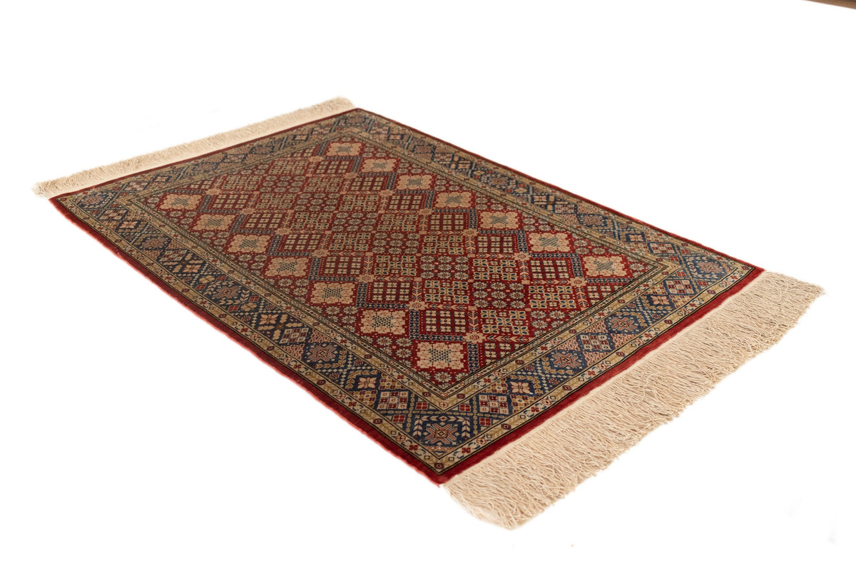 63 x 90 Hereke Seide