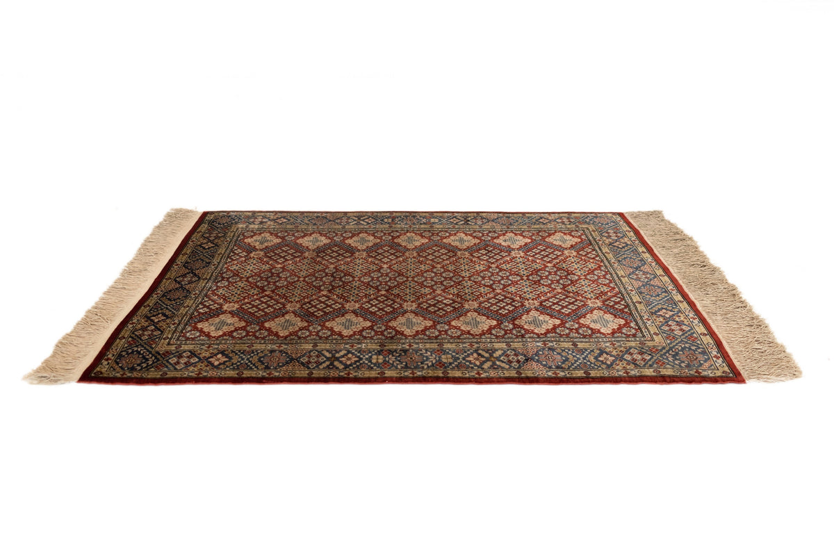 63 x 90 Hereke Seide