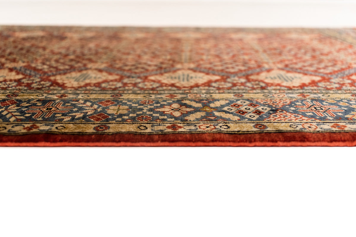 63 x 90 Hereke Seide